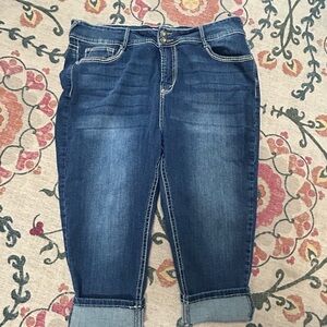 Wallflower Dark Blue Capri Jeans